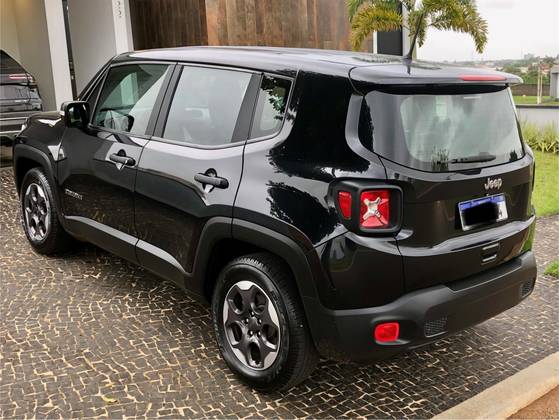 JEEP RENEGADE 1.8 16V FLEX SPORT 4P AUTOMÁTICO JEEP RENEGADE 1.8 16V FLEX SPORT 4P AUTOMÁTICO